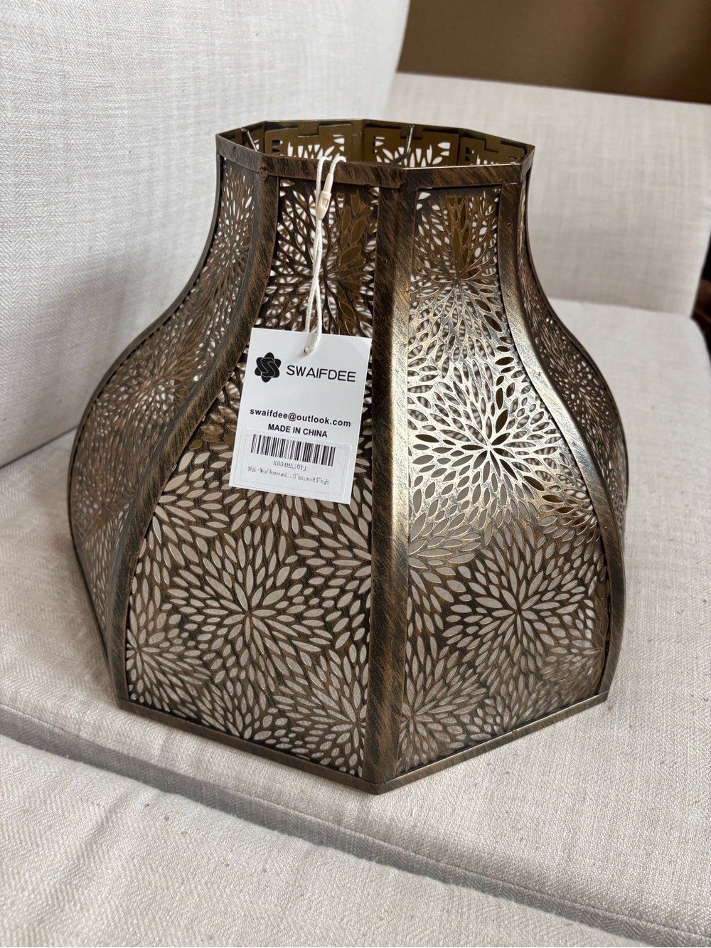 SWAIFDEE Eight-Petal Lotus Metal Lamp Shade Antique Bronze Etched Floral Décor - Picture 2 of 15